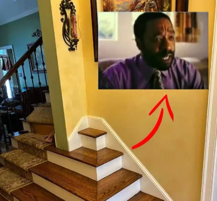 Mème d'escalier avec le visage de Clark